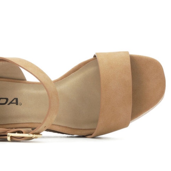 NEW! Soda Camel Issue Platform Espadrille Wedge - Picture 7 of 9